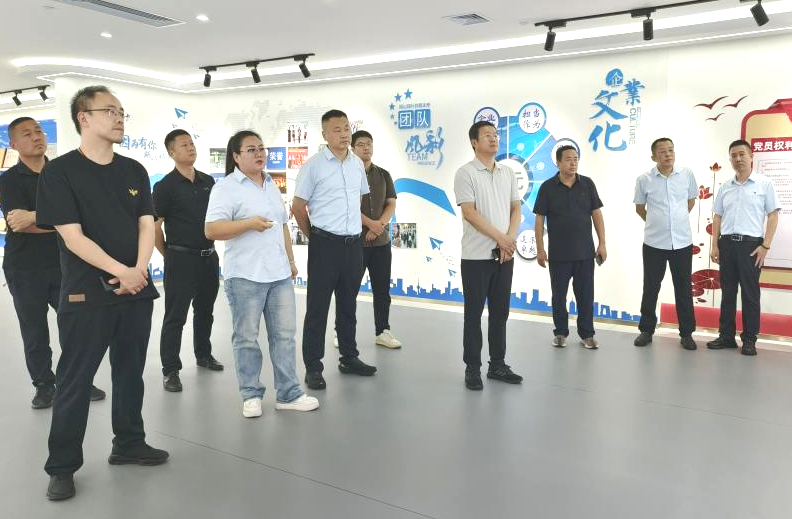 聯(lián)東投資公司領(lǐng)導(dǎo)蒞臨集團(tuán)公司考察對(duì)接業(yè)務(wù)